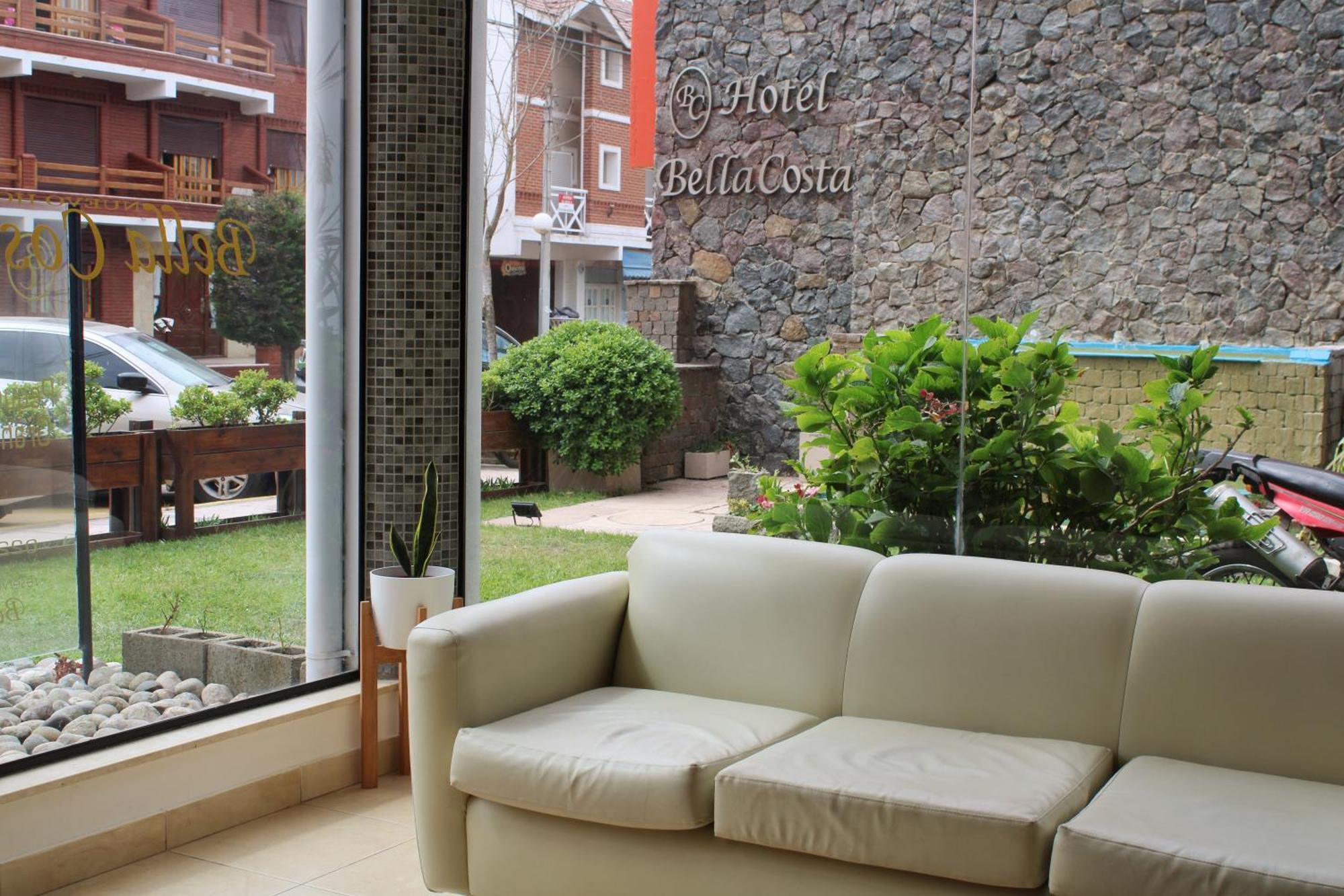 לה לוסילה דל מר Hotel Bella Costa מראה חיצוני תמונה